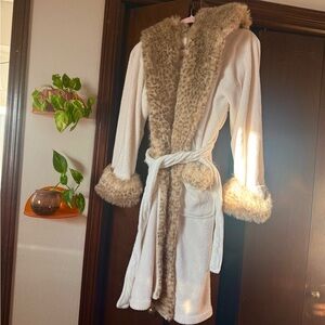 Pottery Barn Womens Faux Fur Robe